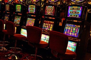 emas188 mobile app home screen showing sportsbook, live dealer, and slots categories